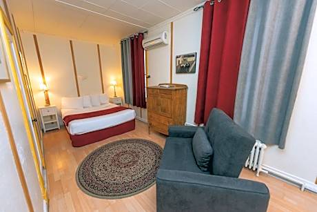 Standard Queen or Double Room