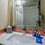 Holiday Inn Express & Suites Nassau By IHG