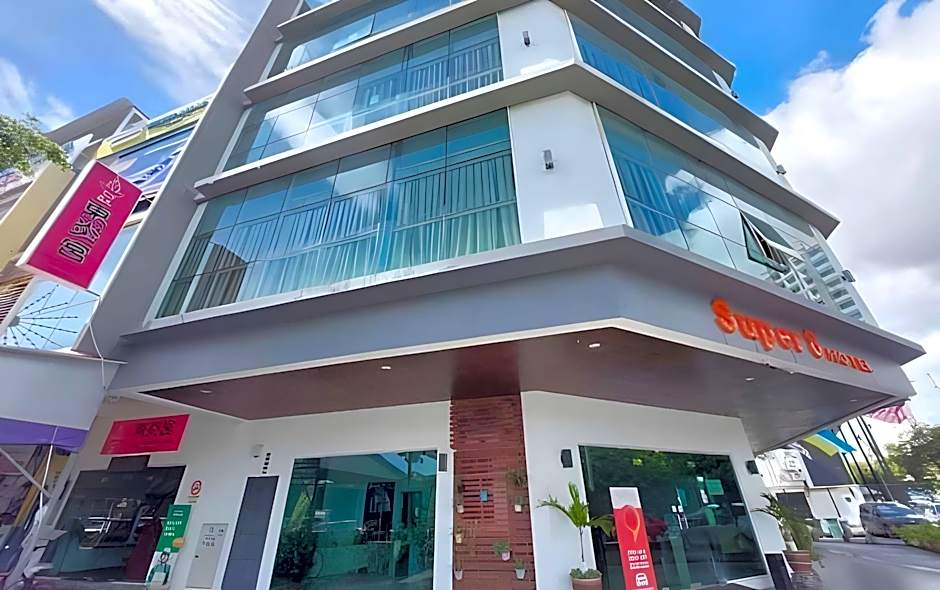 Super 8 Hotel @ Bayan Baru