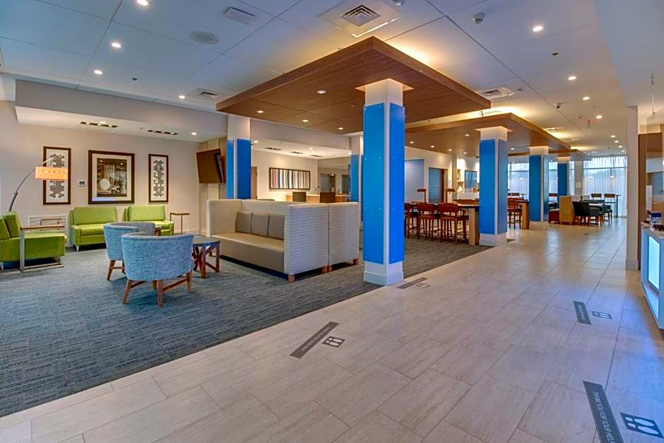 Holiday Inn Express & Suites Union City By IHG