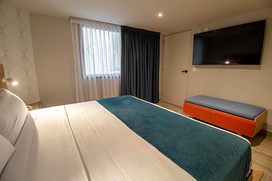 Oliva Plaza Hotel
