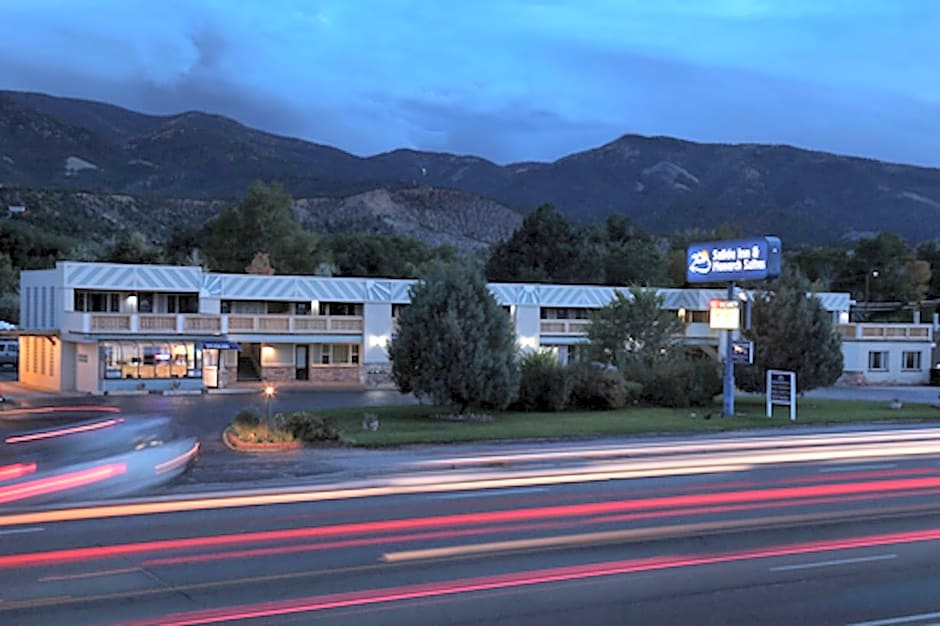 Salida Inn & Monarch Suites