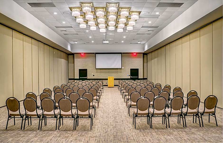 Wyndham Fort Smith City Center