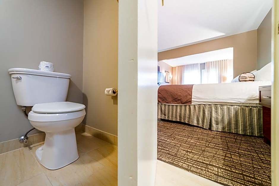 Horseshoe Valley Suites - The Azure