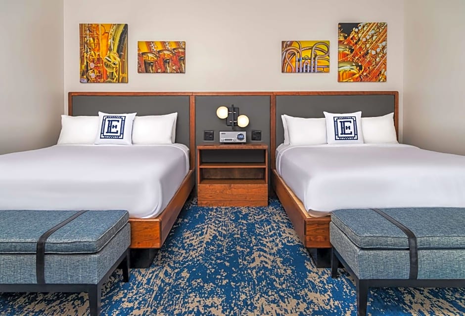 Hotel Elkhart, Tapestry Collection By Hilton
