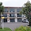 Gateway International Motel