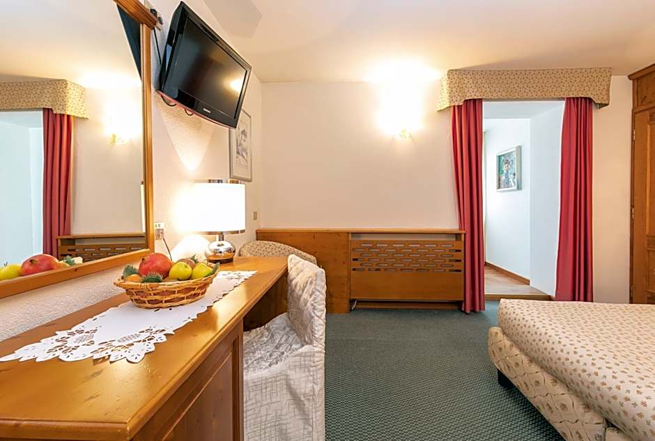 G. Hotel Des Alpes (Classic since 1912)