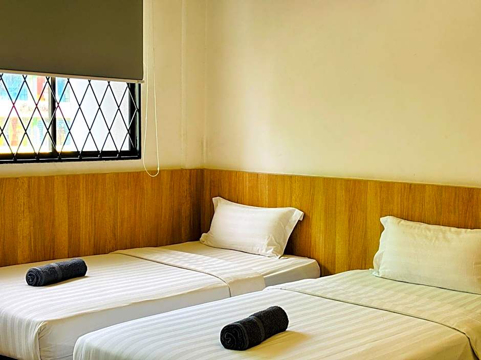 THE DAILY HOTEL