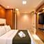 Comfortable 3 Bedrooms: Side Sea View