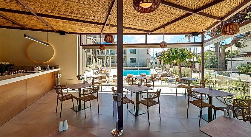 Inea Hotel