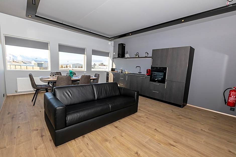 Akureyri Lux Apartments with hot tub access