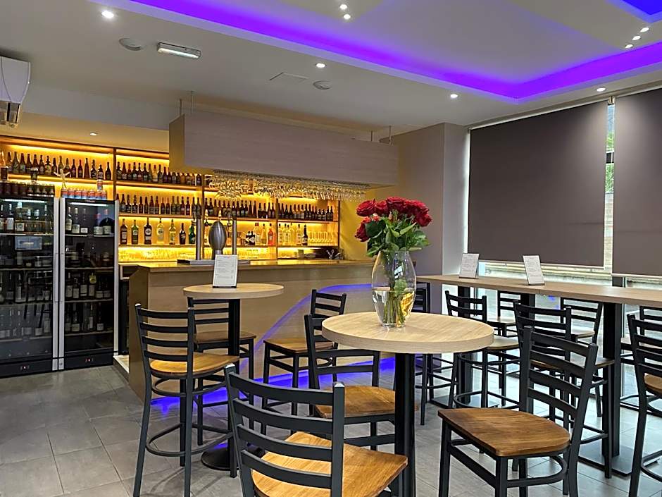 Brit Hotel Brive La Gaillarde - Restaurant La Limousine