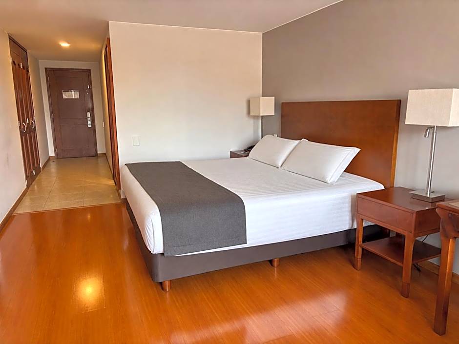Hotel Estelar Suites Jones