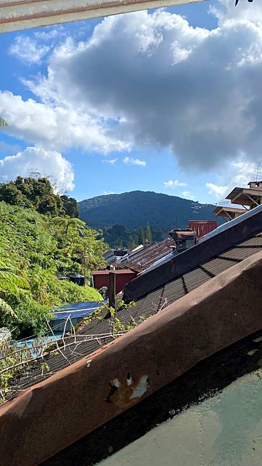 Hikers Sleep Port Guesthouse