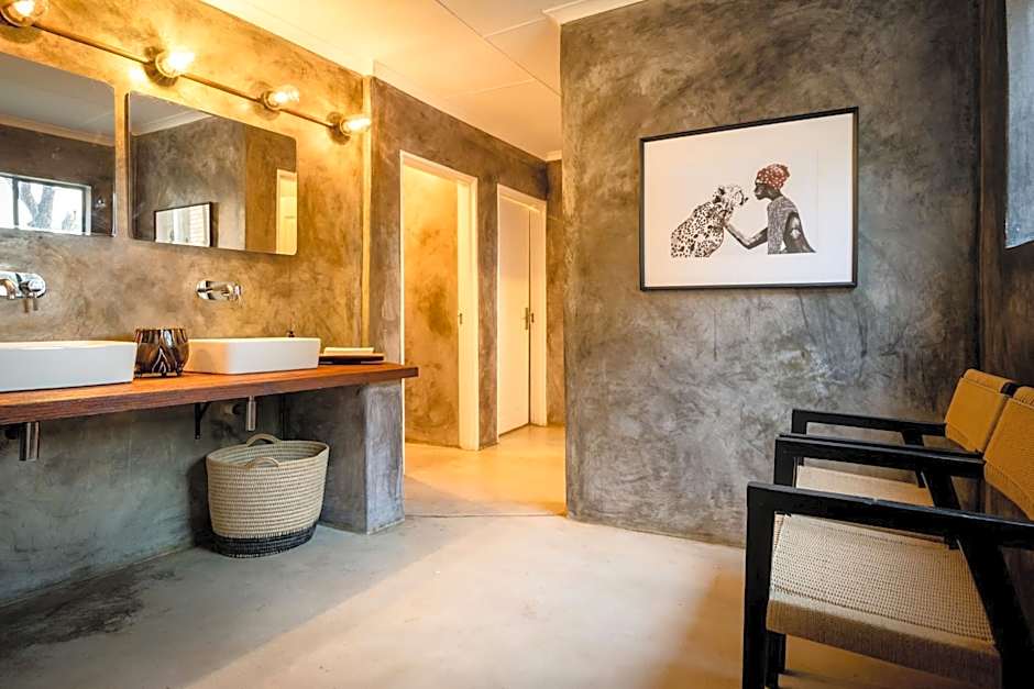 Sunbirds Oasis Lodge