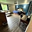 Red Wing Inn and Suite