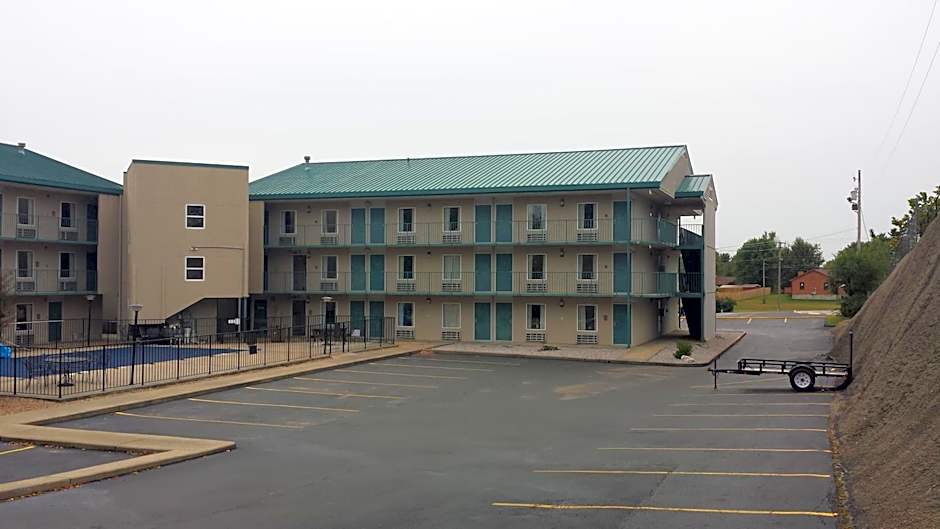 Days Inn Harrison – Harrison, AR