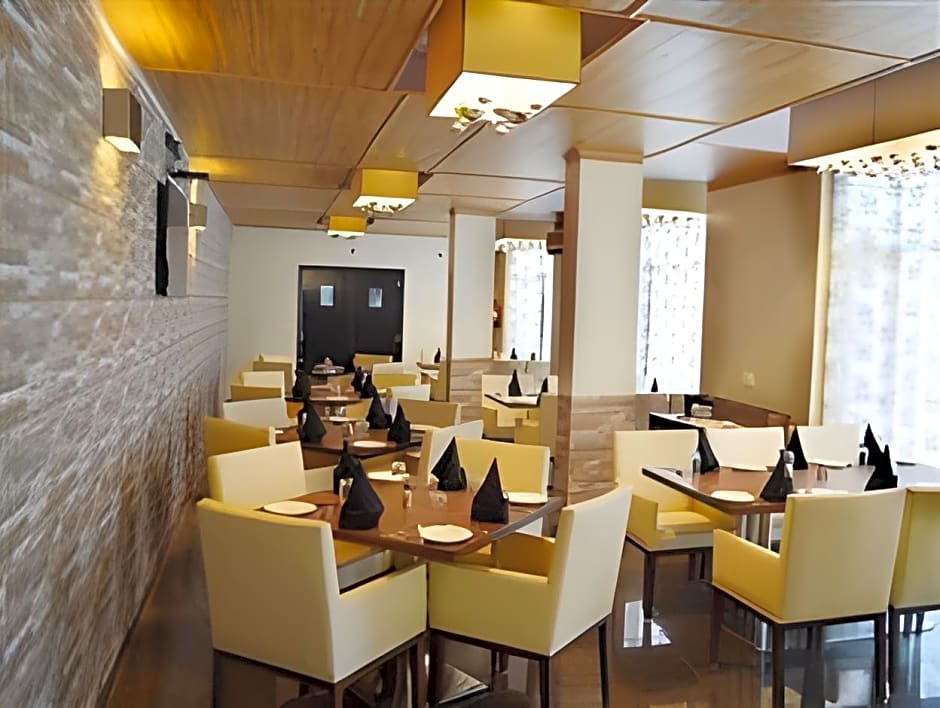 Kasauli Exotica Hotel