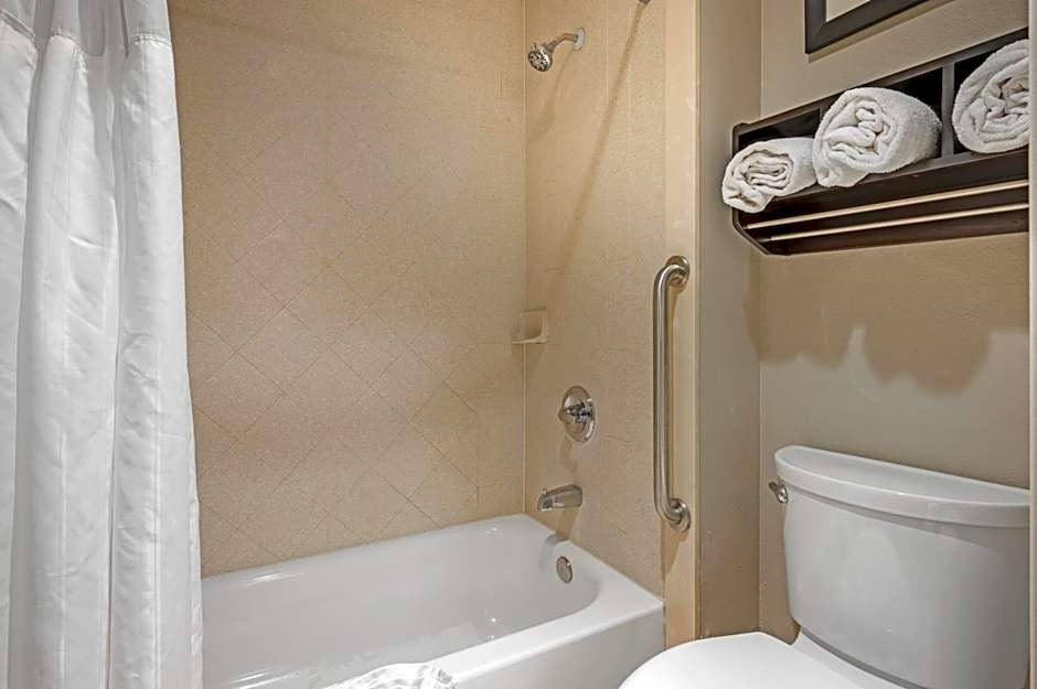 Best Western Plus Lafayette Hotel University Area