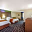 Travelodge Inn & Suites by Wyndham Anaheim on Disneyland Dr