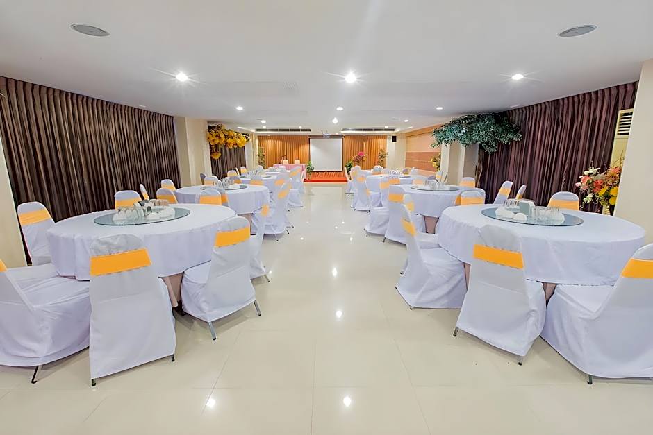 Three Seasons Bangkok