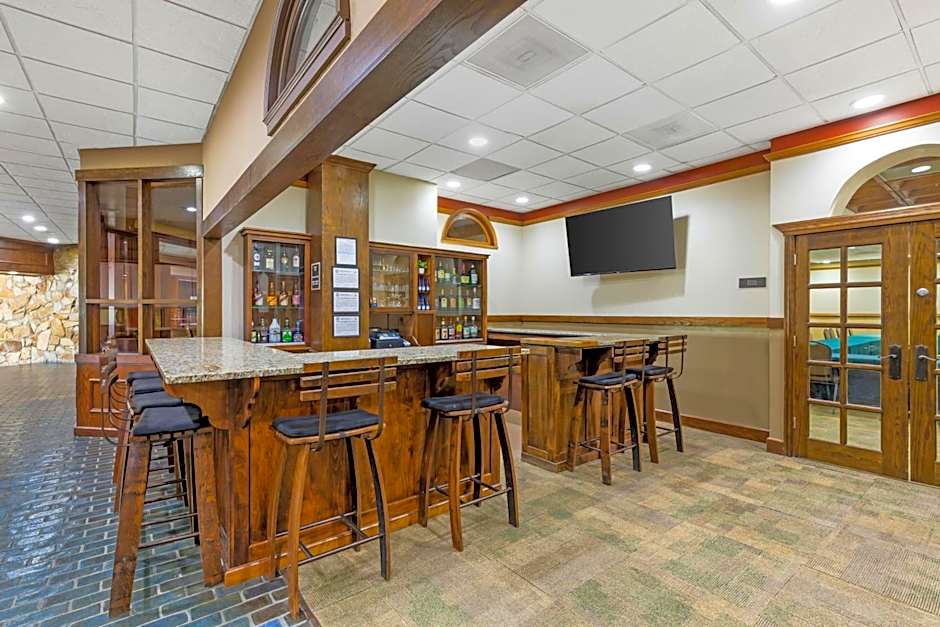 Best Western Plus Wooster Hotel & Conference Center