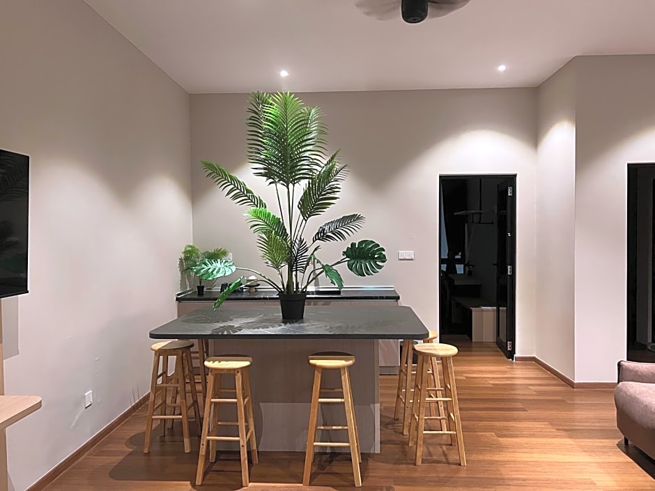 Hotel Brynton at Cameron Centrum Mall