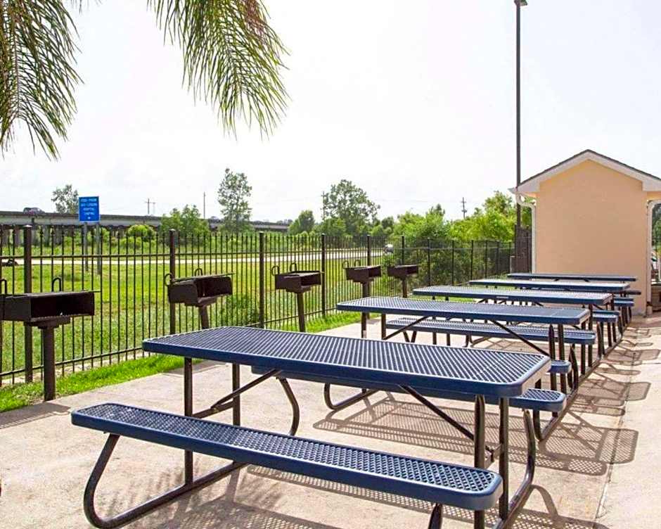 Suburban Extended Stay La Place