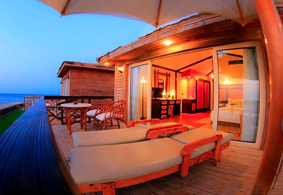 Photo 1 of 5 of Bungalow, Sea View