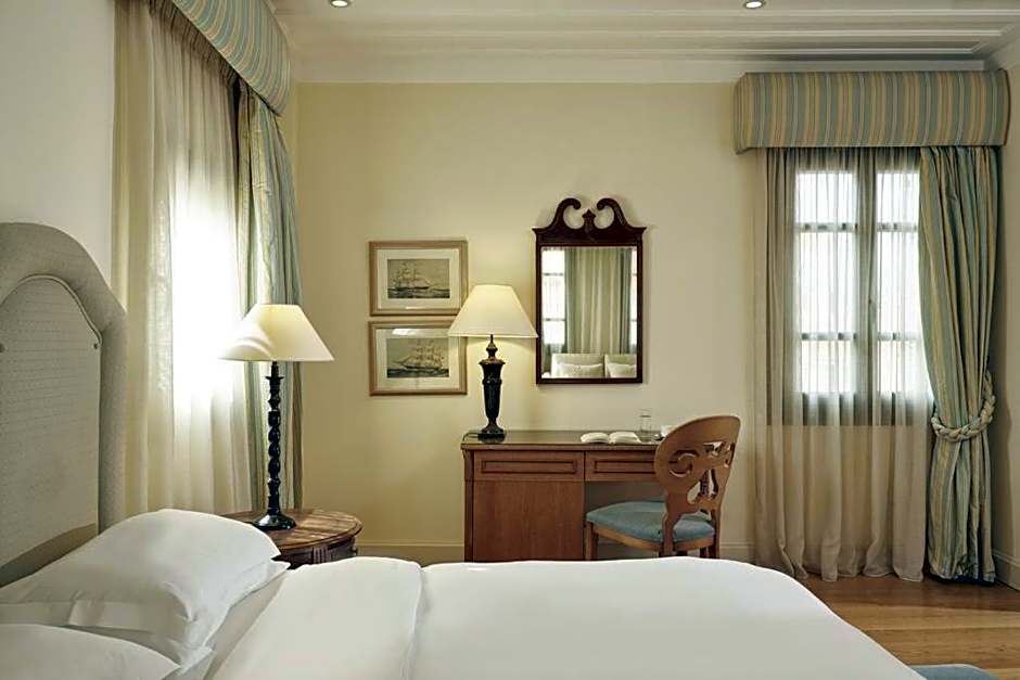 The Captain's House Boutique Hotel