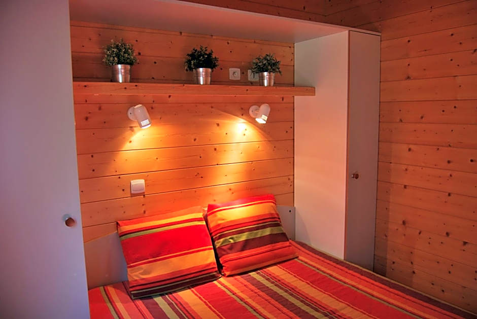 Lagrange Grand Bleu Vacances - Residence Les Ségalières