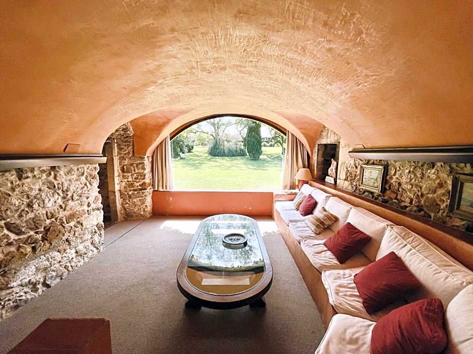 Mas Salvi Country Boutique Hotel