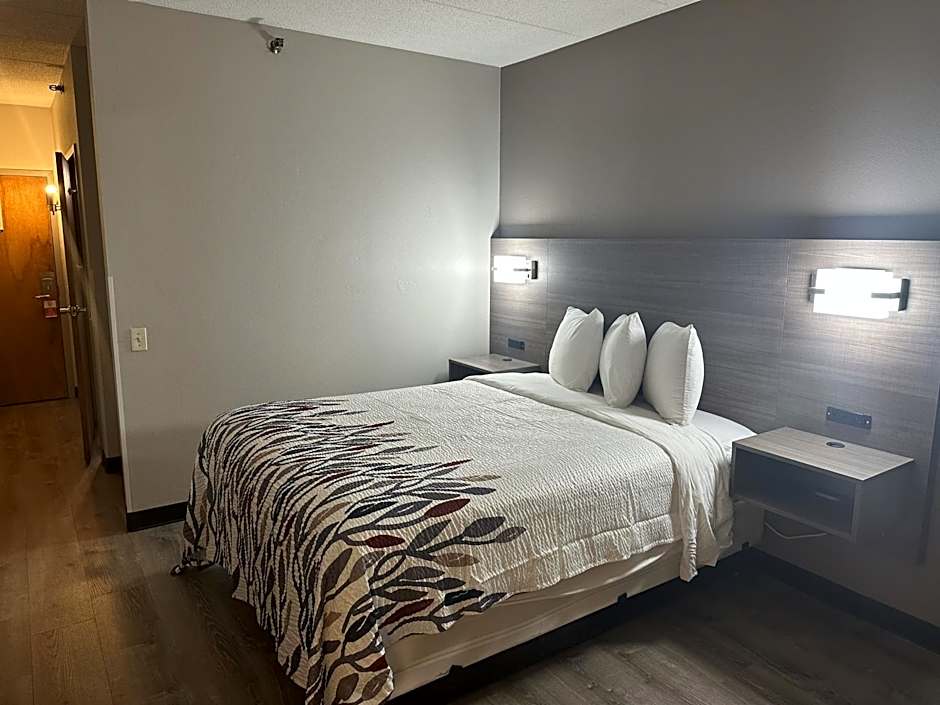 Red Roof Inn & Suites Middleborough