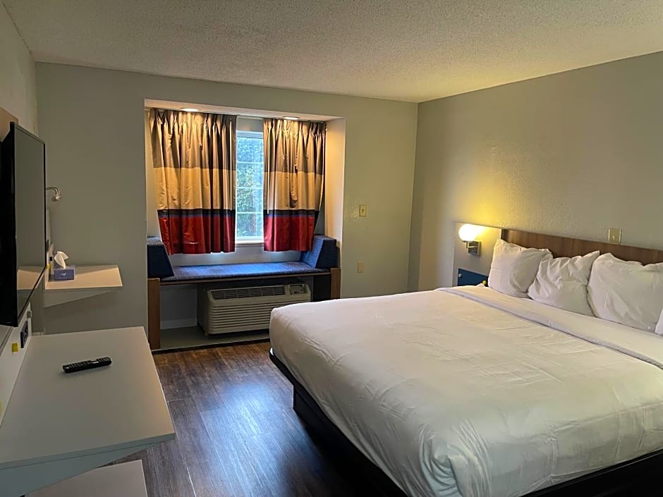 Microtel Inn & Suites by Wyndham Atlanta Airport