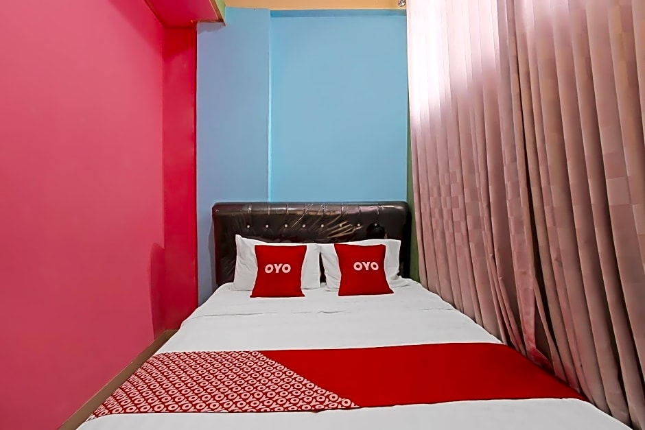 OYO Life 91957 Hotel Roda Mas 2