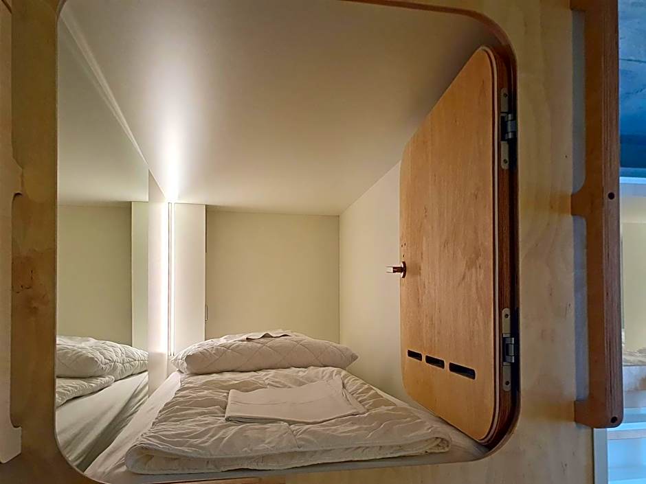 Five Elements Hostel