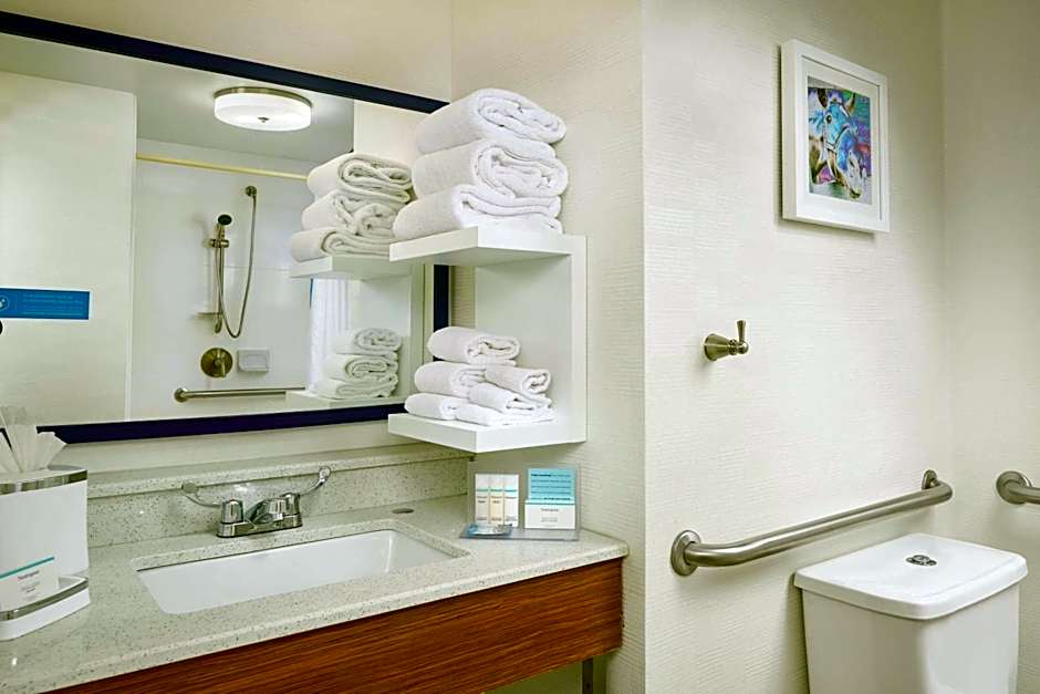 Hampton Inn By Hilton Louisville I-65 At Brooks Rd.