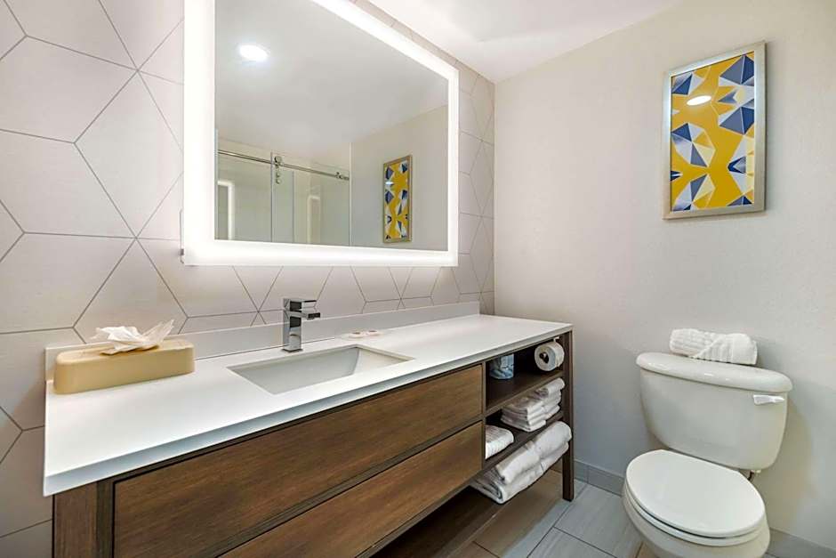 Comfort Suites Airport Louisville