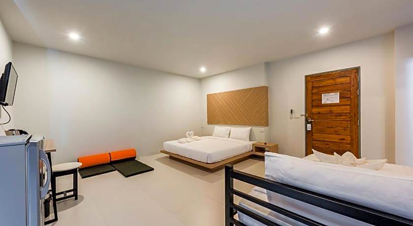 Phuket Marine Poshtel