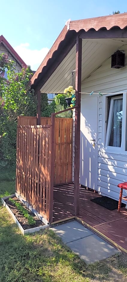 DOM BURSZTYNEK -domek drewniany