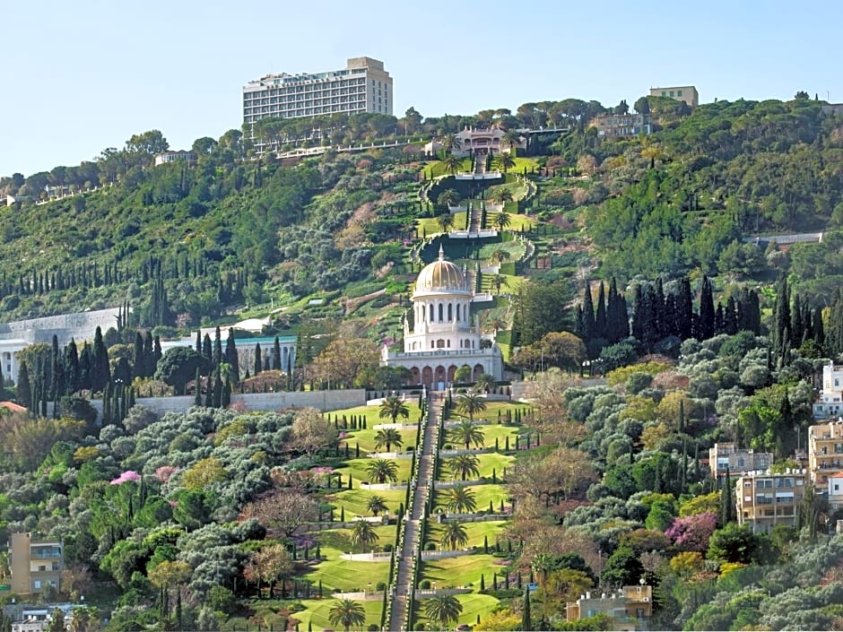 Golden Crown Haifa Hotel