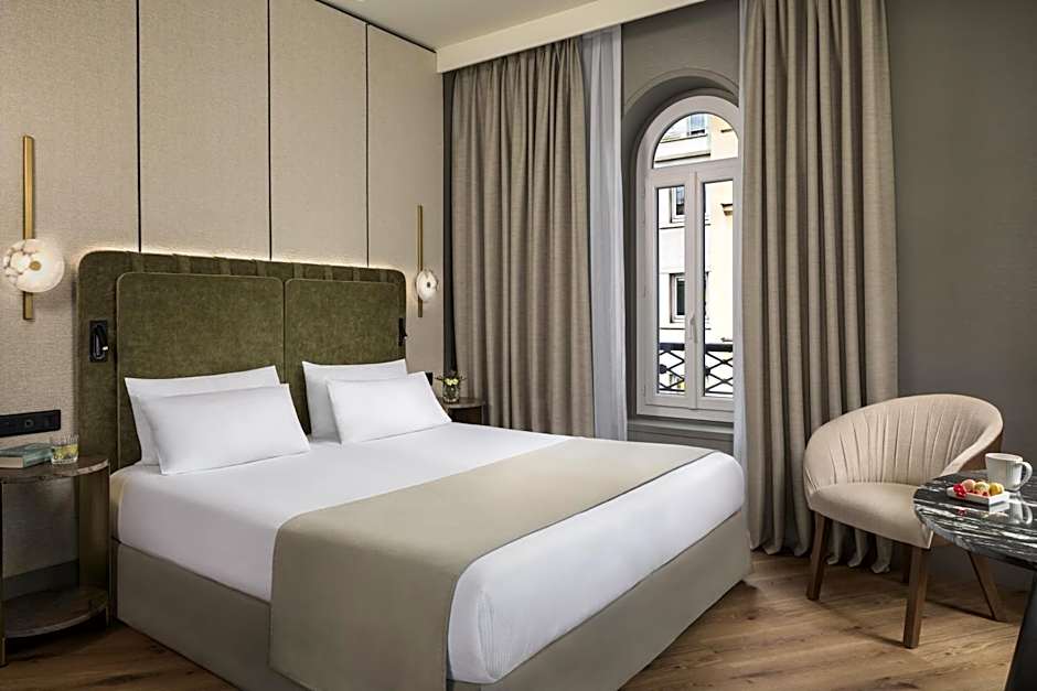 NH Paris Champs- Elysees