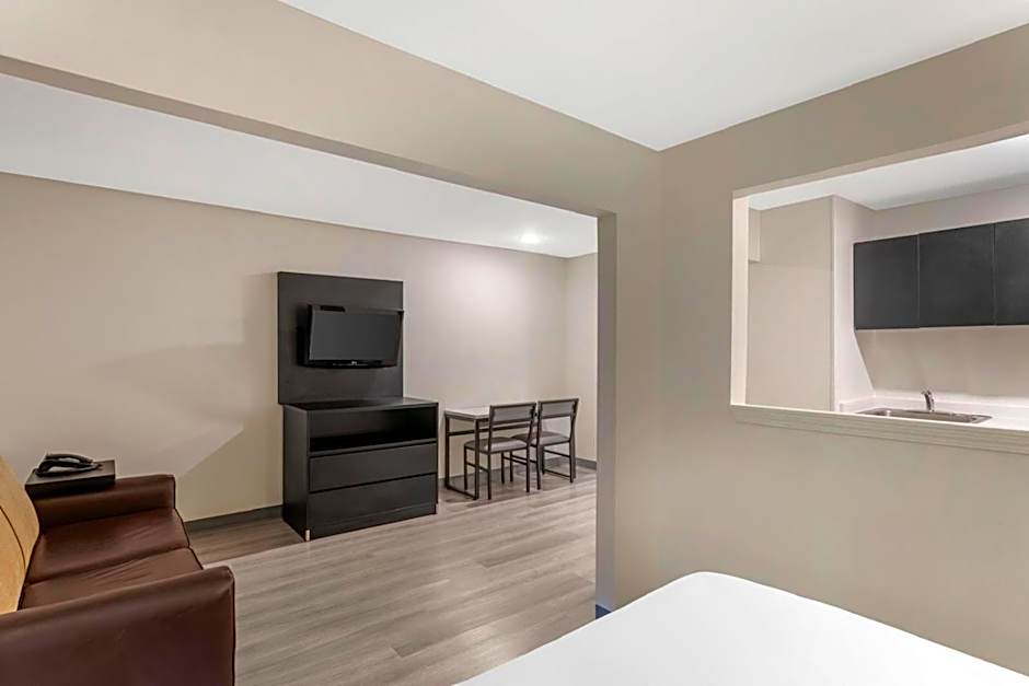 MainStay Suites Little Rock West Near Medical Centers