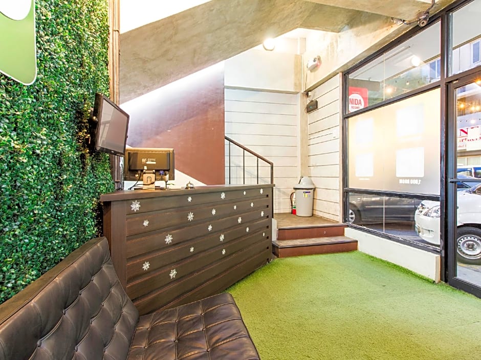 DG Budget Hotel Salem