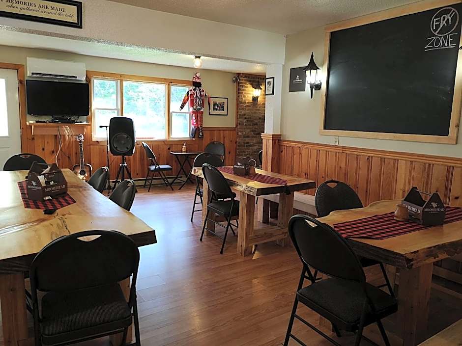 Crabbe Mountain Inn