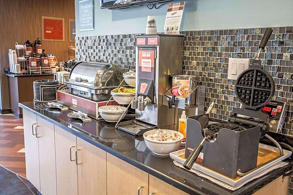 Comfort Suites New Bern near Cherry Point