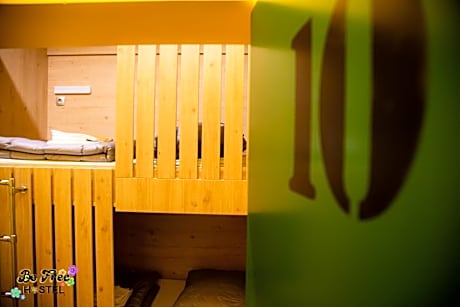 6-Bed Room "Hostel" with shared bathroom