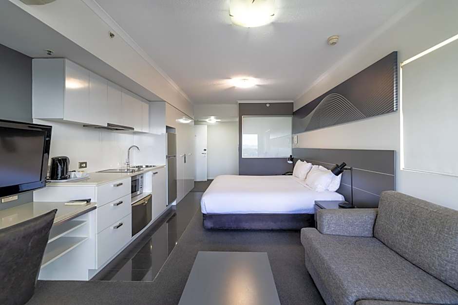 Oaks Townsville Metropole Hotel