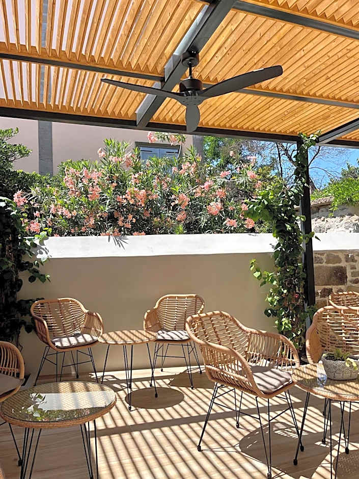 Aesthesis Arxontiko Luxury Rooms