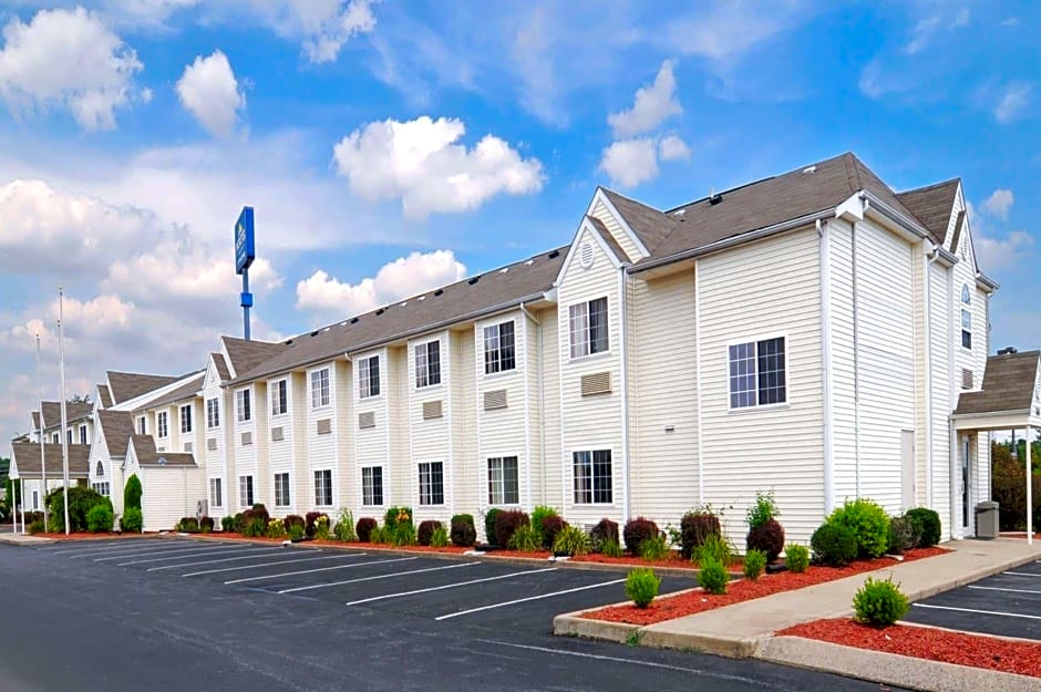 Microtel Inn & Suites by Wyndham Clarksville